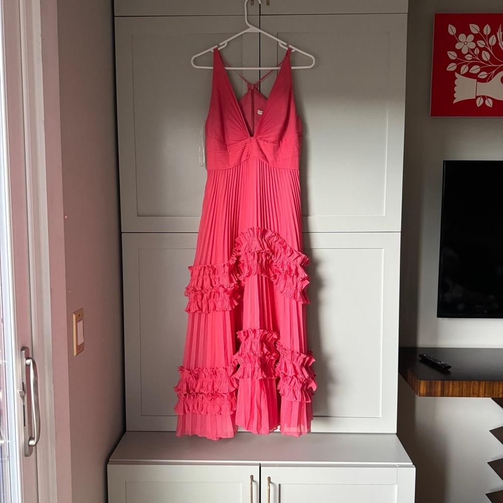 Halsted Heritage V-neck Sleeveless Pleated Gown